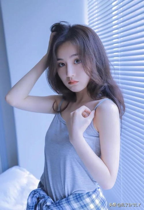 mulher de sutiã_multissemióticos_musicas internacionais e letras